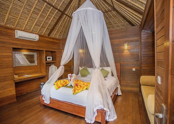Mantra Huts 4*