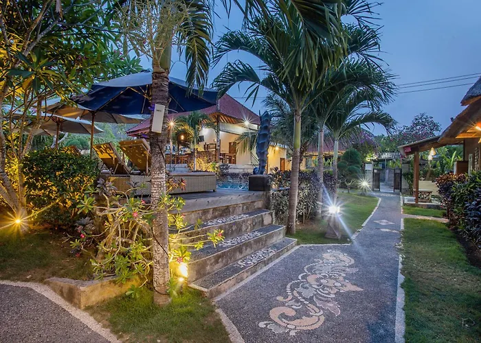 Mantra Huts 4*