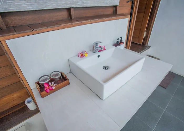 Mantra Huts 4* Nusa Lembongan
